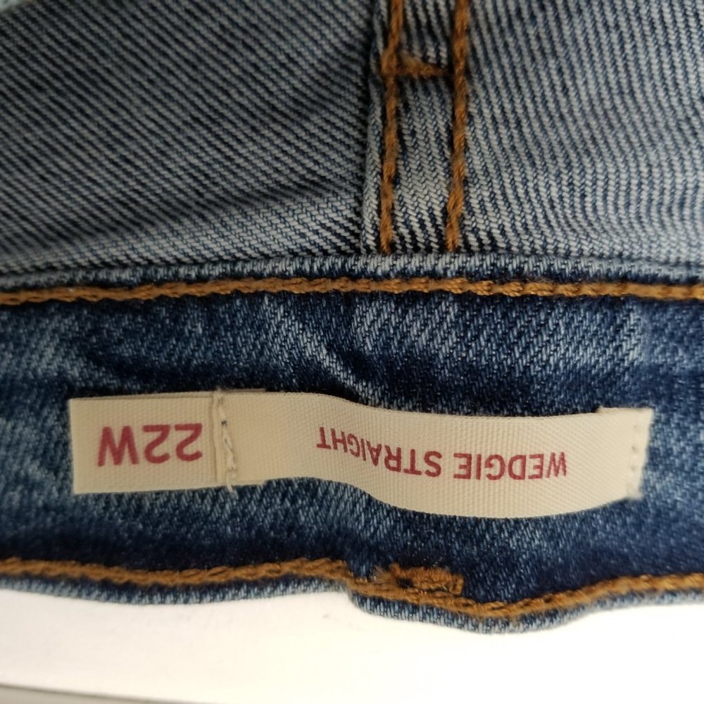 Levi's Premium Wedgie Straight Jeans Womens  Denim  Wash High Rise 22W - Picture 7 of 10